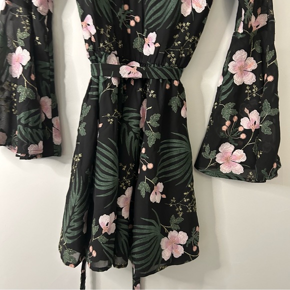 Lovers+Friends Lila Floral Print Bell Sleeve Mini Dress - Picture 5 of 6